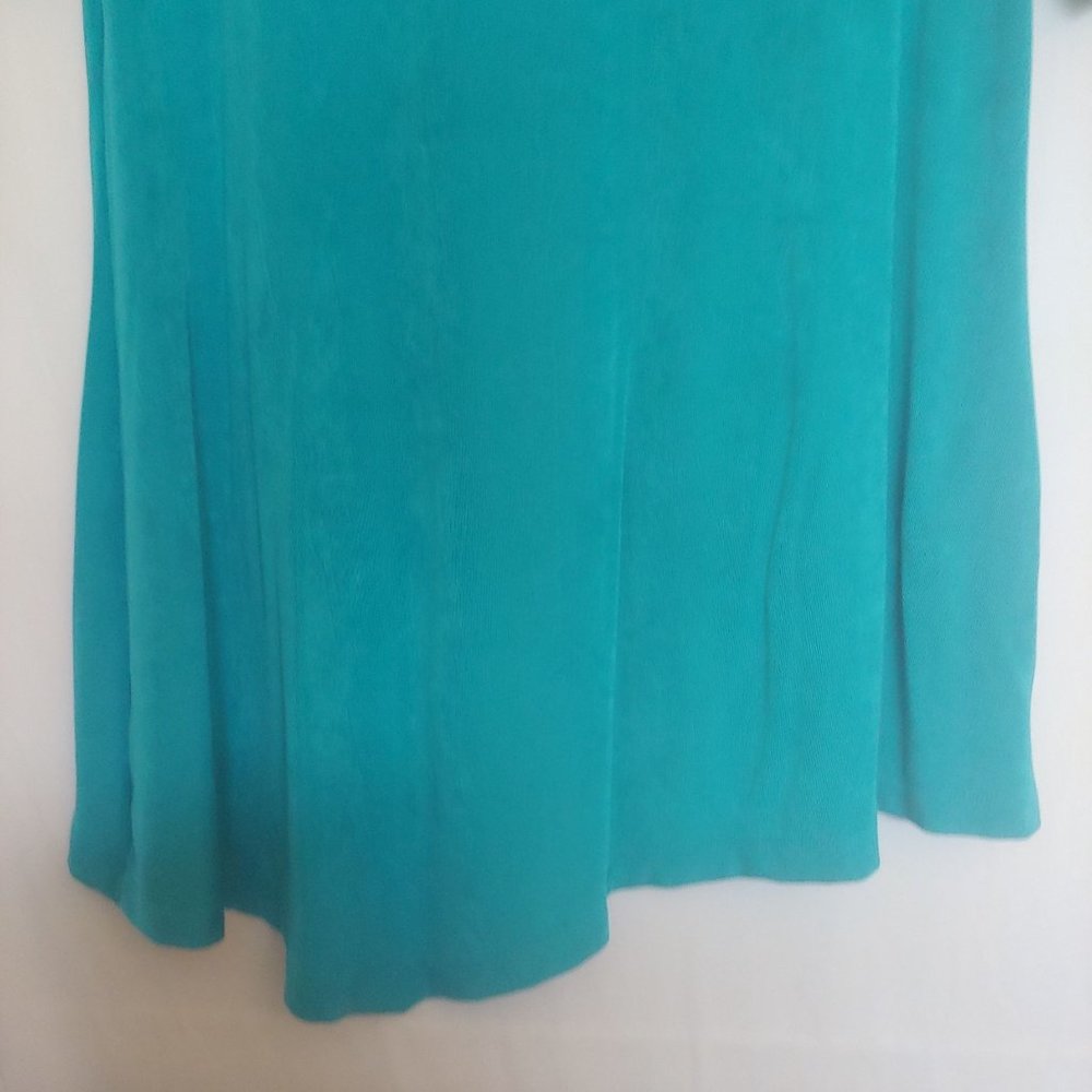 Chicos teal short sleeve a-symmetrical slinky knit top with chain size 1P - Picture 6 of 11